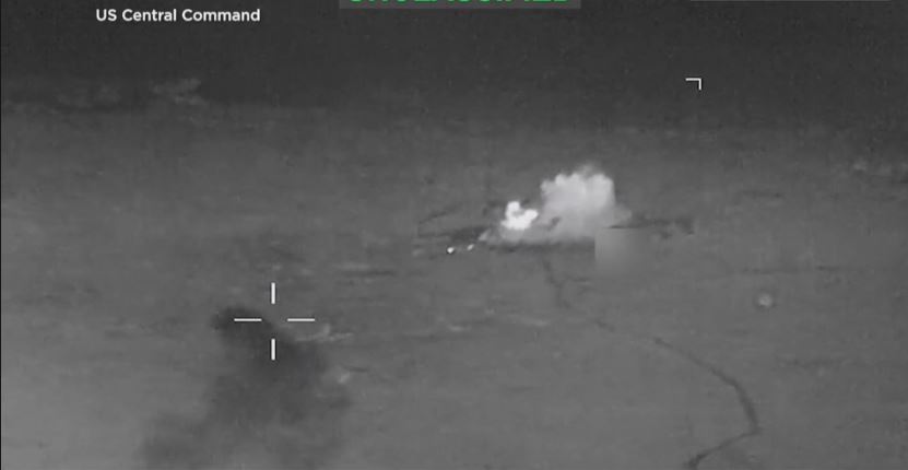 US strikes target Iranian military boats