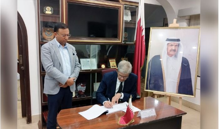Bangladesh declares half-day state mourning for former Qatari Amir