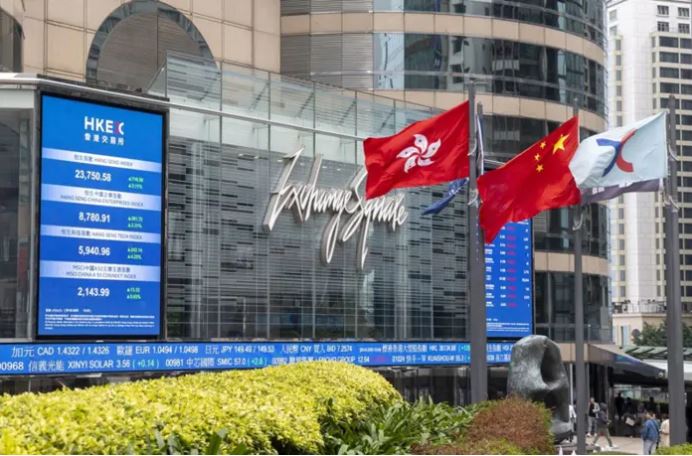 Data centre component maker Zhongji InnoLight seeks $7 bn in Hong Kong listing